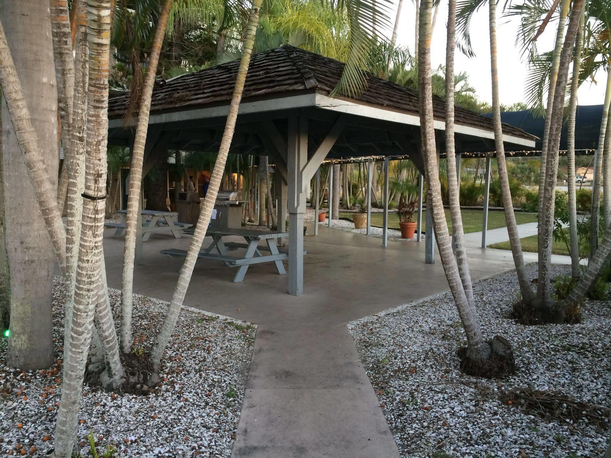 Lantern & - Sarasota Hotel 2*