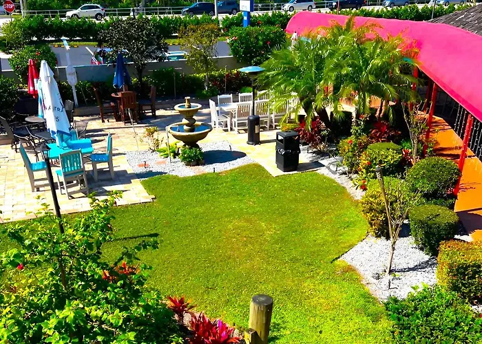 Lantern Inn & Suites - Sarasota
