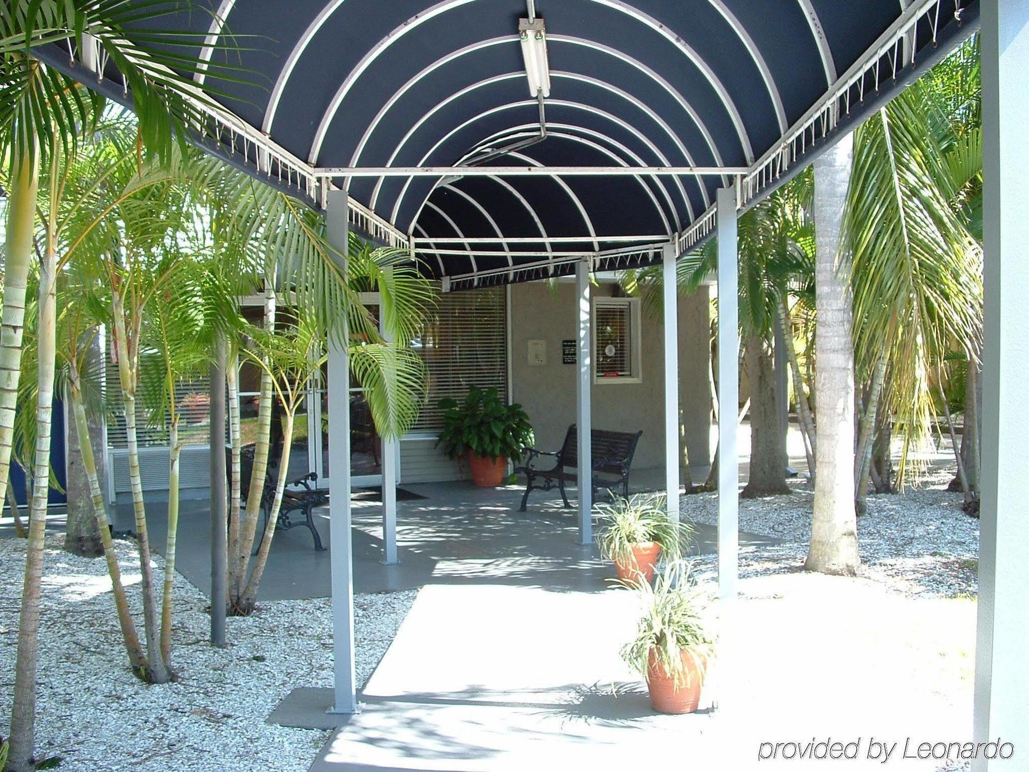 Hotel Lantern & - South Bradenton
